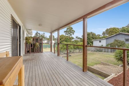Modern 3 Bed Colourbond Home - Photo 2