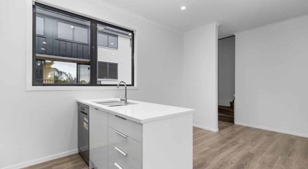 13/1152 Victoria Street - Photo 3