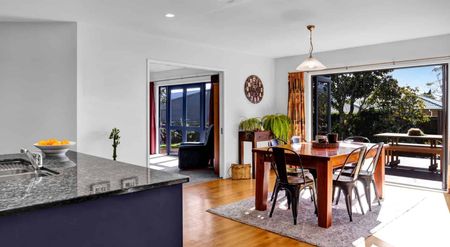 What a beauty! - Photo 2