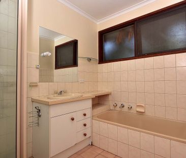 25 Silverton Drive, Ferntree Gully - Photo 6