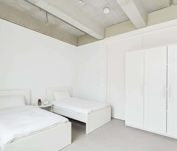 Shared furnished – for 3 people, 2-room apartment with balcony, fit... - Photo 4