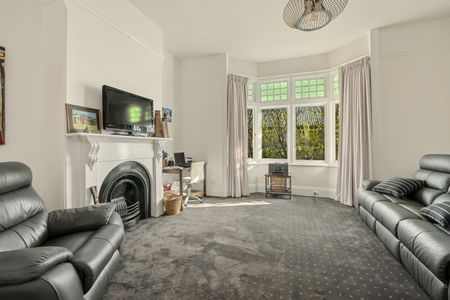 Stunning Federation Home - Photo 5