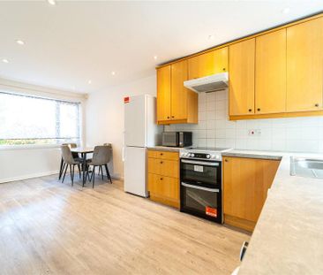 4 bedroom terraced house to rent - Photo 4