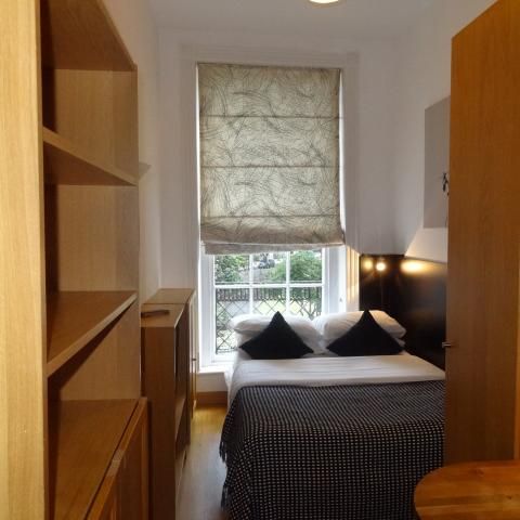 Flat 15 Cartwright Gardens, Bloomsbury WC1H 9EH - Photo 1