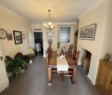2 bedroom terraced house to rent - Photo 4