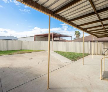 Neat & Tidy! - Photo 4