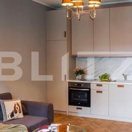 Apartament de LUX, 3 camere, prima inchiriere, zona Piata Stefan Cel Mare - Fotografie 1