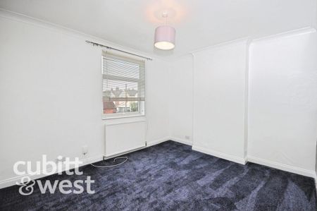 3 bedroom terraced house to rent - Photo 5