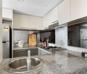Forum Tower - Convenient Living in the Heart of St Leonards - Photo 3