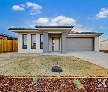 Modern Family Living in a Sought-After Fraser Rise Pocket - Photo 1