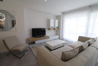 3 bedroom luxury Flat for rent in Mijas Costa, Spain