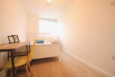 Enterprise House, Isambard Brunel Road, - Photo 4