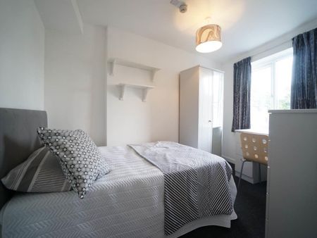 36 Victoria Street - Photo 2