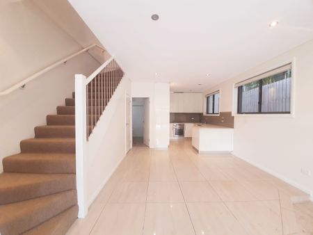 Beautiful and Near the Beach - Photo 2