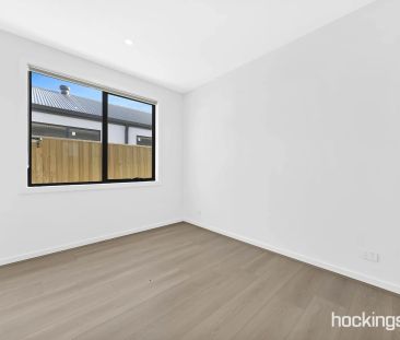 Beautiful Brand New Family Home in Pepper Corn Estate - Photo 4