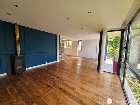 Location Maison 8 pièces 206m² LE PECQ 78230 - Photo 2