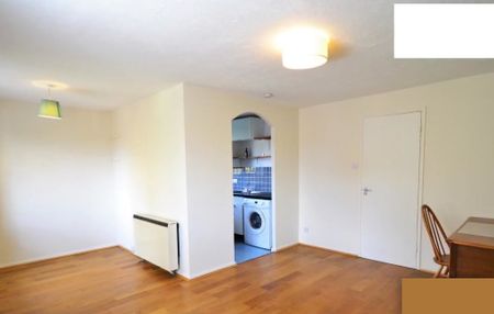 2 Bed Flat, Woodrush Close, SE14 - Photo 2