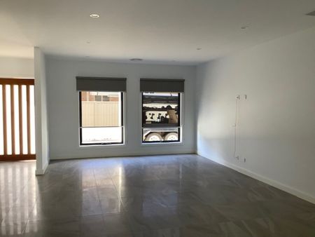 2 Bedroom Townhouse in South Shepparton! - Photo 2