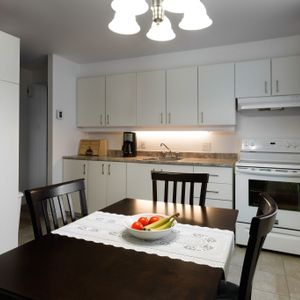 4 1/2 - Commandeurs - Photo 2