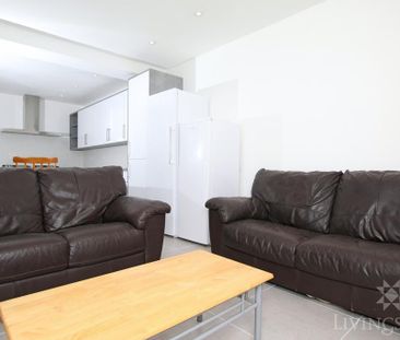 5 bedroom terraced house to rent - Photo 2