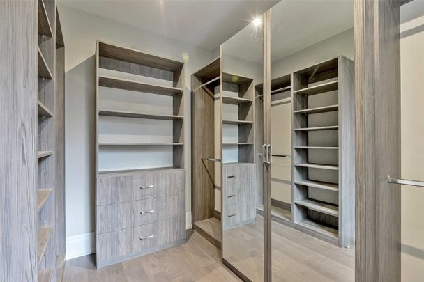 For Lease - 2194 Elmhurst Avenue, Oakville, Ontario - Photo 1