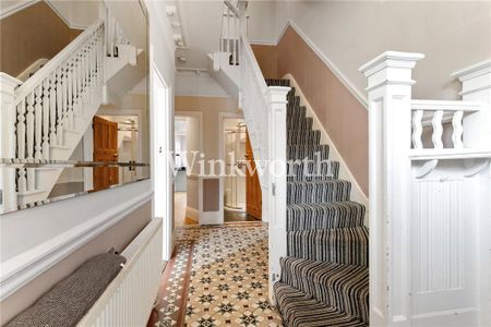 4 bedroom semi-detached house to rent - Photo 2