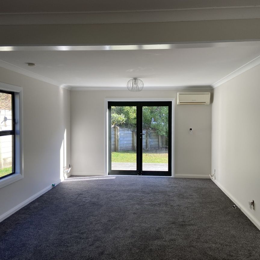 3 BEDROOM FAMILY HOME! - Photo 1