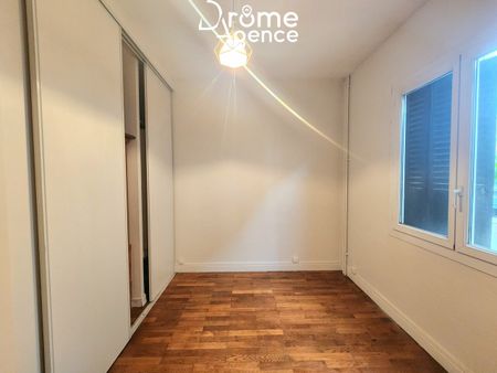 Location Appartement 96m² VALENCE 26000 - Photo 5