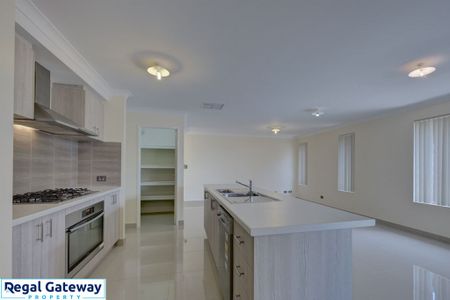 10 Massicot Road, TREEBY WA 6164 - Photo 5