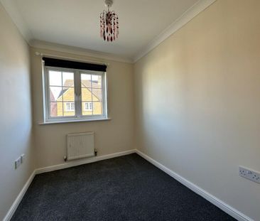 3 bedroom terraced house to rent - Photo 3