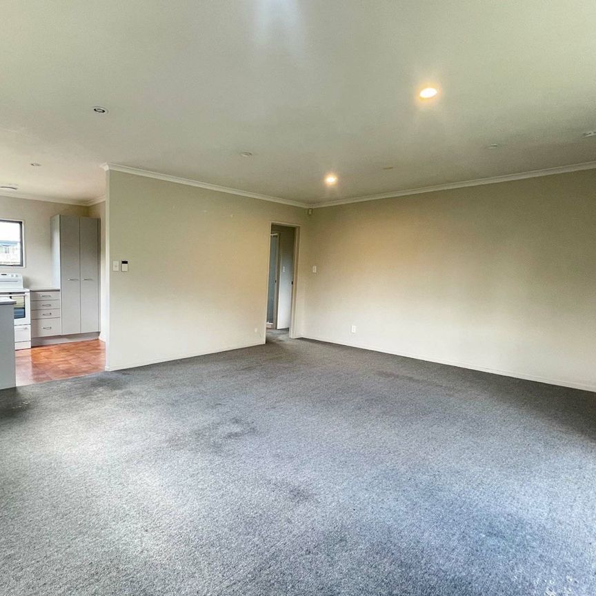 3 Bedroom + Sleep-out - Photo 1