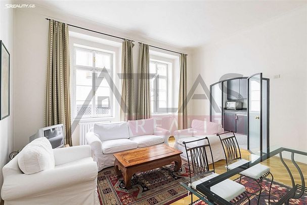 Pronájem bytu 2+1 73 m² - Photo 1