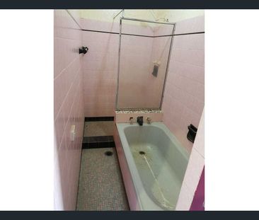 Conveniently Located One-Bedroom Apartment - Photo 4