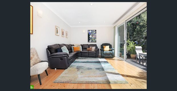 Versatile Living in Peaceful Mount Keira - Photo 1