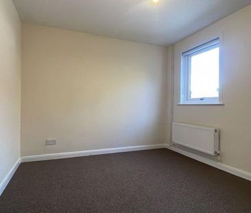 2 bedroom property to rent - Photo 3