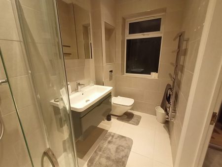 Room in a Shared Flat, Wrottesley Road, NW10 - Photo 2