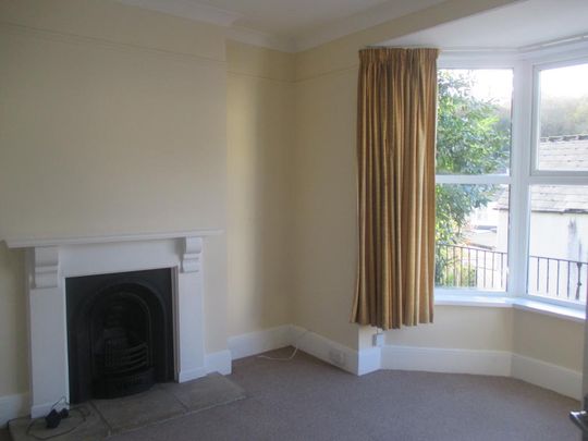 2 bedroom end of terrace house to rent - Photo 1