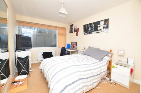 4 bedroom house to rent - Photo 4