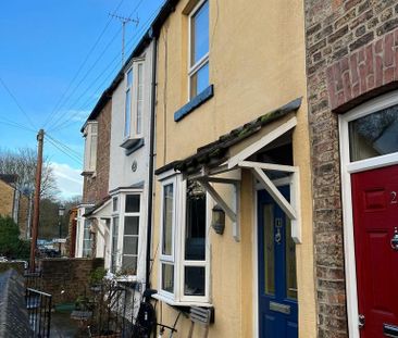 2 bedroom terraced house to rent - Photo 5
