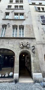 1.5-room apartment in the heart of Geneva’s Old Town. - Photo 3