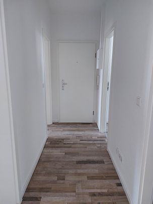 NEU! Renovierte 4 Raumwohnung ab 01.09.2024 wartet auf Sie! - Photo 1