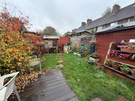 1 bedroom flat to rent - Photo 4