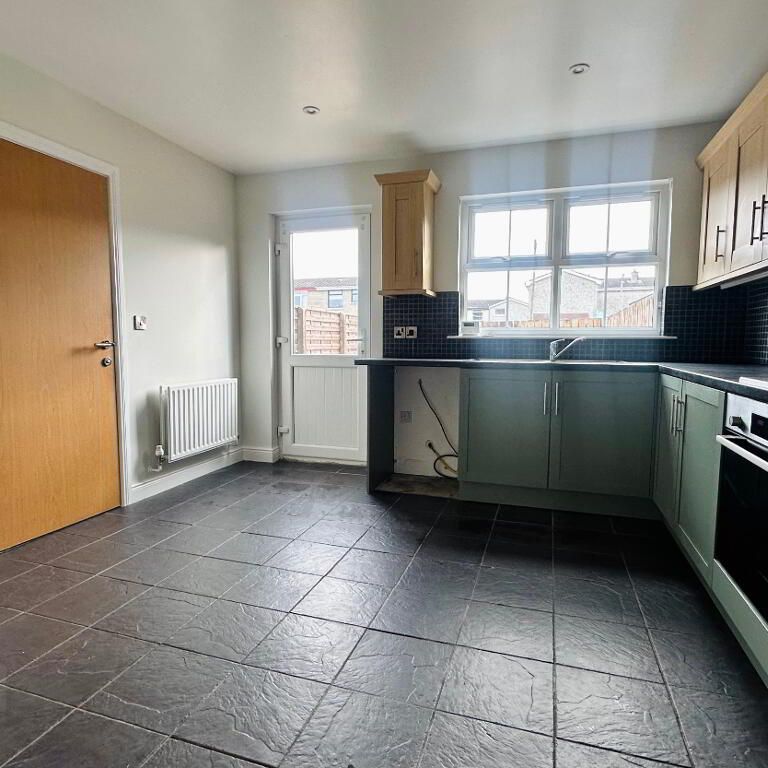 6 Glastry Court, Bangor, BT19 1WH - Photo 1