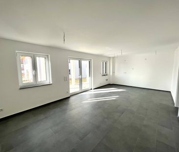 Erstbezug/Neubau Exklusive 3-Zimmer Wohnung mit Garten und 3 Stellplätzen in Straubing - Photo 2