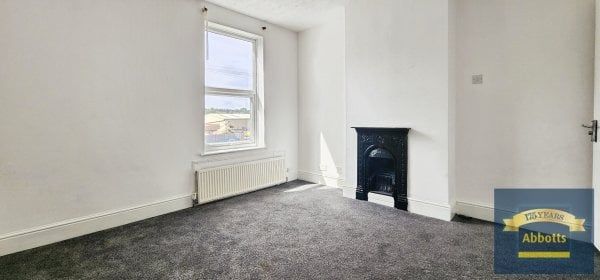 Greenstead Road, Colchester - Photo 1