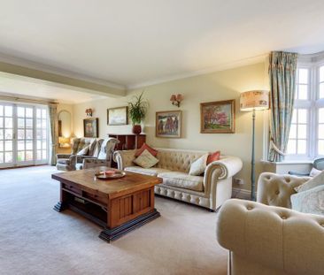 4 bedroom detached house to rent - Photo 2