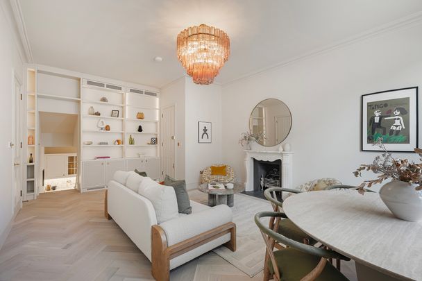 Exquisitely Designed Hideaway in the Heart of Notting Hill - Photo 1