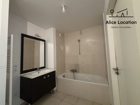 Location Appartement 2 pièces 42m² EVIAN LES BAINS 74500 - Photo 4