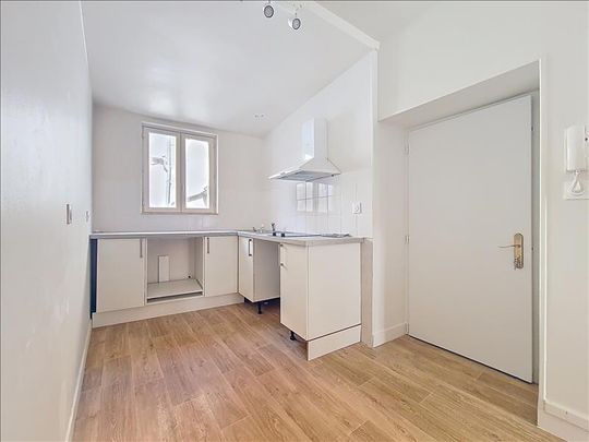 2 pièces - 35 m² - 1er étage - Colocation non autorisée - Photo 1
