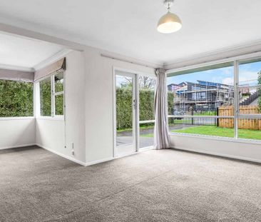 Popular Leamington Location - Photo 1
